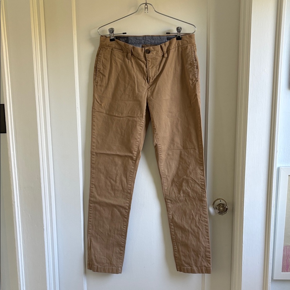 Classic Tan Men's Chinos